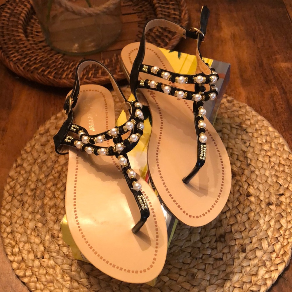 Sandles